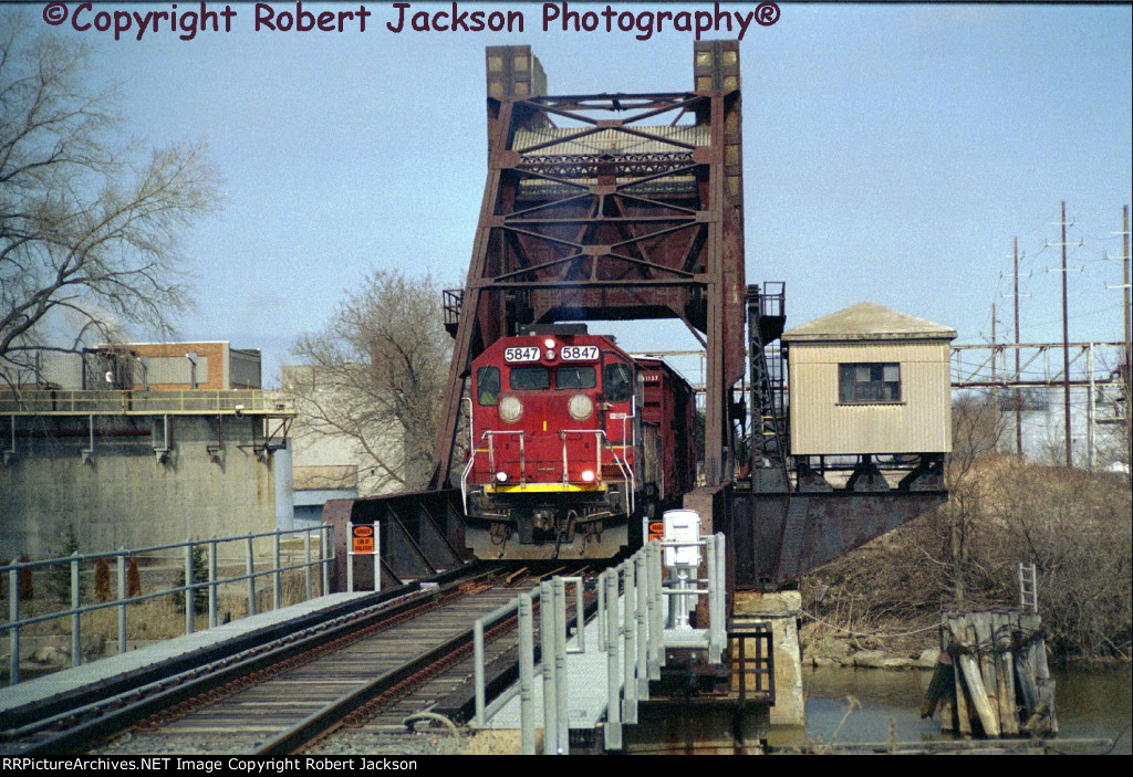 Sequence shot #2--GTW Black River Bascule Bridge crossing!!!!